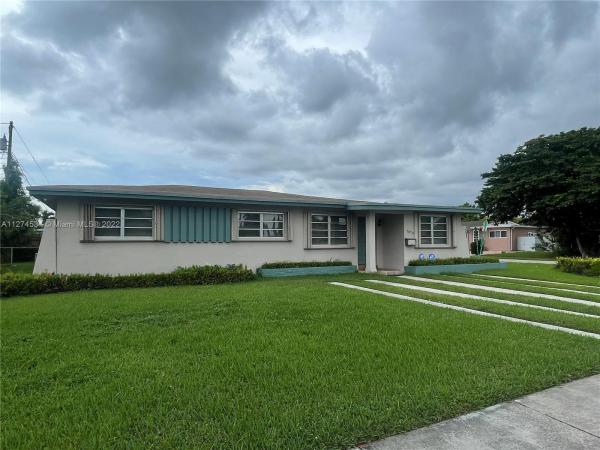 Builders Estates, 7870 SW 32nd St, Westchester, Florida 33155, image 1