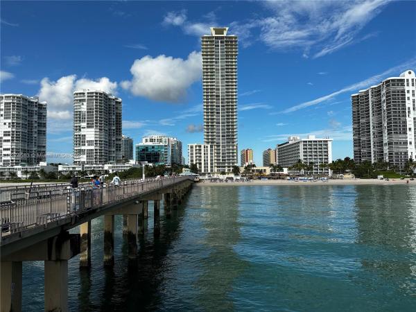 La Perla, 16699 Collins Ave #3305, Sunny Isles Beach, Florida 33160, image 1