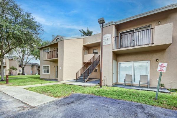 Reflections At Pembroke Pines, 2031 NW 96th Ter #11C, Pembroke Pines, Florida 33024, image 1
