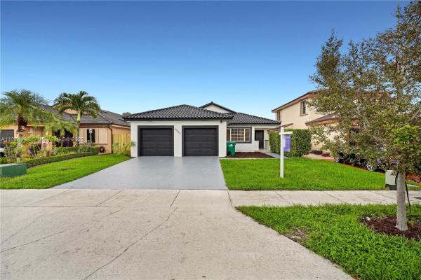 West Lakes Gardens, 8830 NW 150th St, Miami Lakes, Florida 33018, image 1