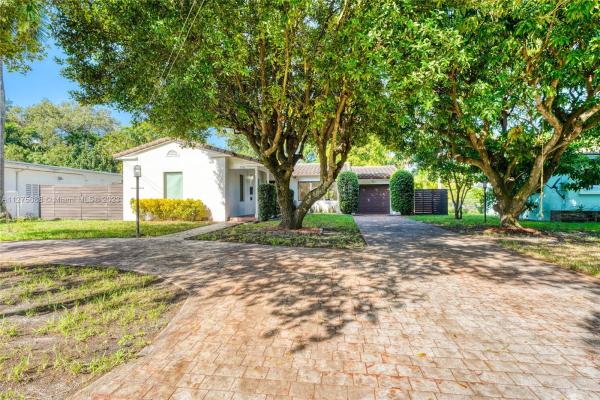 Redding Heights, 9350 NE 9th Pl, Miami Shores, Florida 33138, image 1