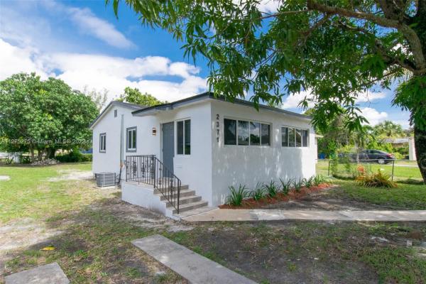 Gladeview No HOA, 2371 NW 66th St, Gladeview, Florida 33147, image 1