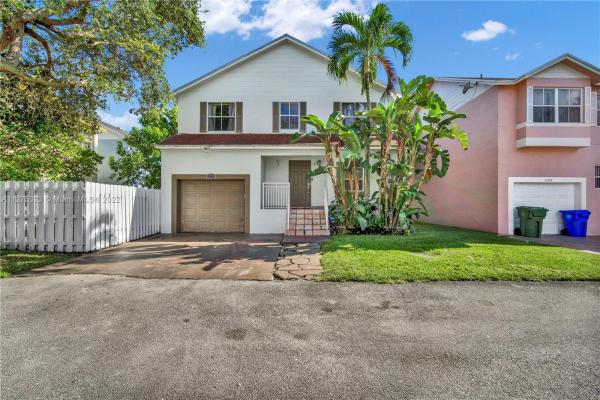 Charleston In The Pines, 10230 NW 6th St, Pembroke Pines, Florida 33026, image 1
