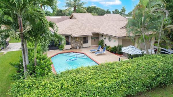 Patios In The Park, 250 NW 65th Ter, Plantation, Florida 33317, image 1