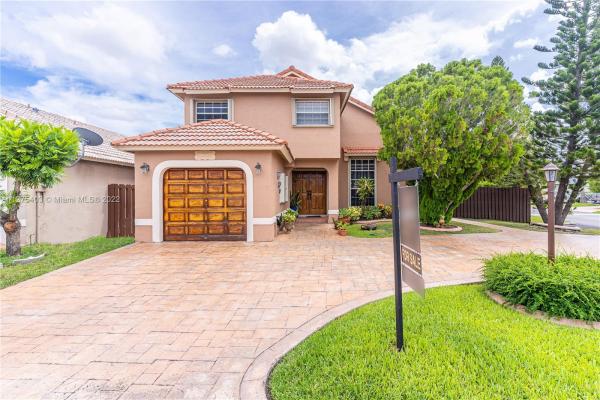 Meadow Homes, 15330 SW 52nd Ln, Kendall West, Florida 33185, image 1