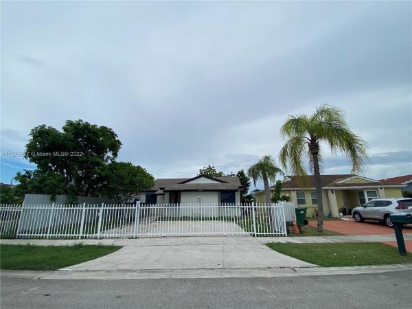 South Miami Lakes, 12356 SW 197th Ter, South Miami Heights, Florida 33177, image 1