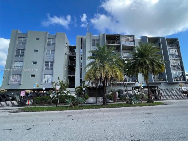 Gratigny Park, 305 W 68th St #520, Hialeah, Florida 33014, image 1