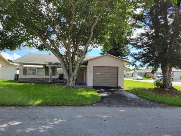 Westwood 17, 7608 NW 72nd Way, Tamarac, Florida 33321, image 1