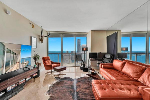 Icon Brickell Tower 2, 495 Brickell Ave #4809, Miami, Florida 33131, image 2