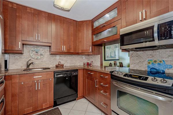 Towers Of Oceanview East, 400 Leslie Dr #1117, Hallandale Beach, Florida 33009, image 1