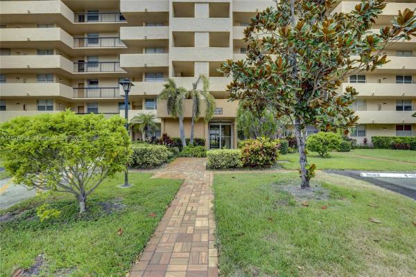 Environ 2, 3671 Environ Blvd #265, Lauderhill, Florida 33319, image 1