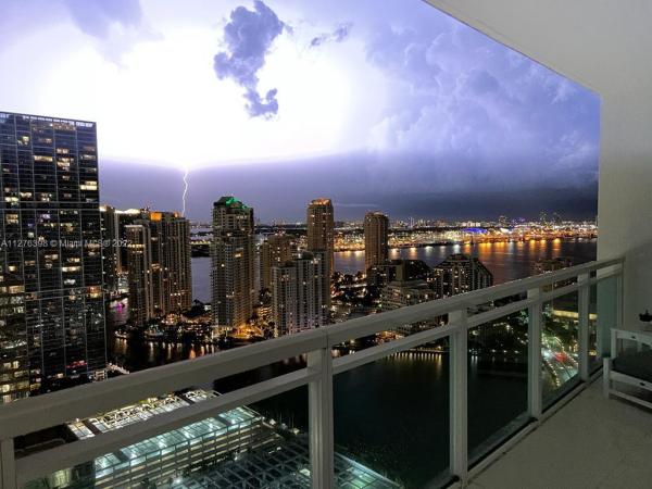 The Plaza On Brickell East, 950 Brickell Bay Dr #3904, Miami, Florida 33131, image 2