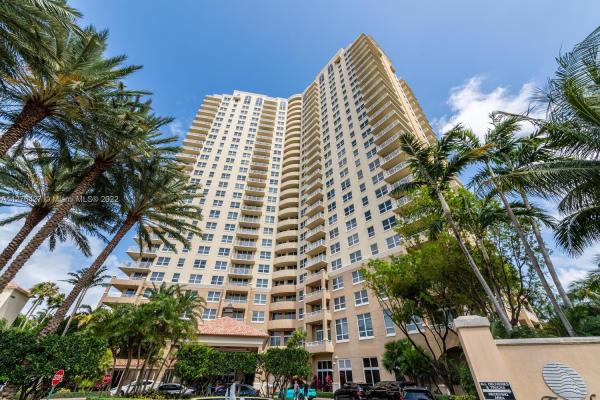 Turnberry On The Green, 19501 W Country Club Dr #2612, Aventura, Florida 33180, image 2