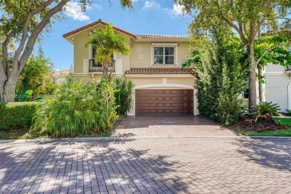 Edgewater, 1557 Mariner Way, Hollywood, Florida 33019, image 1