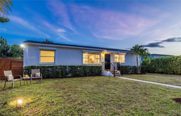 Biscayne Gardens, 260 NW 151st St, Golden Glades, Florida 33169, image 2