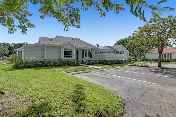 Village Homes At Country Walk, 13712 SW 149th Cir Ln, Country Walk, Florida 33186, image 1