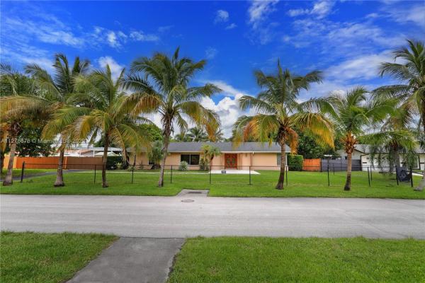 Pine Shore, 12623 SW 116th Ct, Kendall, Florida 33176, image 2