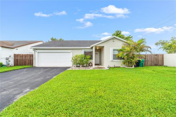 Edgewater Park, 13535 SW 114th Pl, Richmond Heights, Florida 33176, image 1
