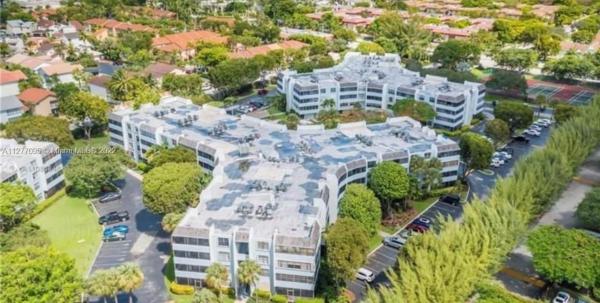 Kendall Gate, 10850 SW 88th St #202, Kendall, Florida 33176, image 1