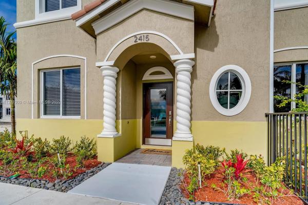 Towns At Seascape, 2415 SE 11th St, Homestead, Florida 33035, image 2