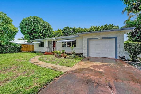Seacrest Estates, 140 SE 27th Pl, Boynton Beach, Florida 33435, image 1