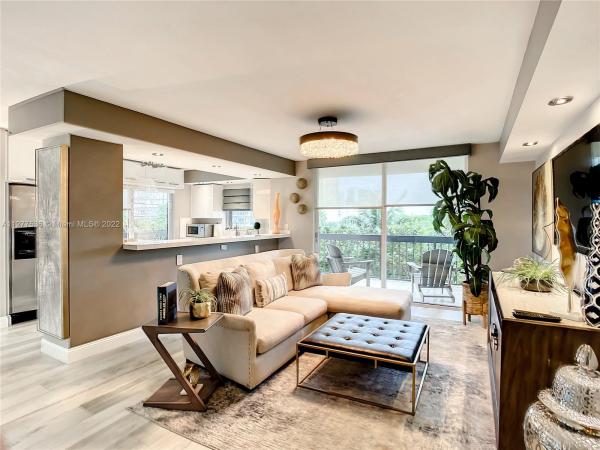 Brickell Bay Club, 2333 Brickell Ave #412, Miami, Florida 33129, image 1