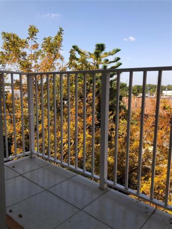 Melrose Apartments, 2536 NW 24th St #4A, Miami, Florida 33142, image 2