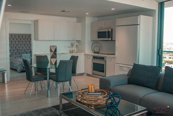 Brickell Heights East, 45 SW 9th St #2801, Miami, Florida 33130, image 2