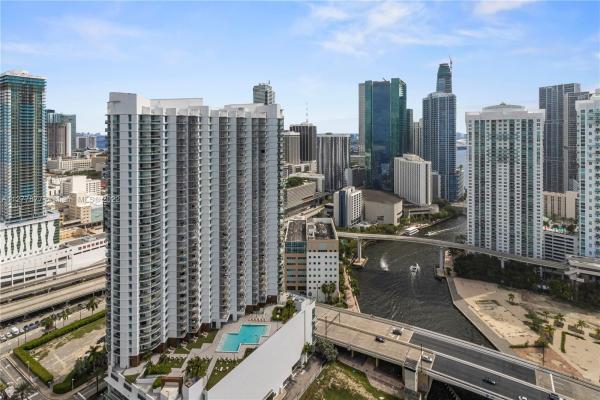 Mint At Riverfront, 92 SW 3rd St #4012, Miami, Florida 33130, image 2