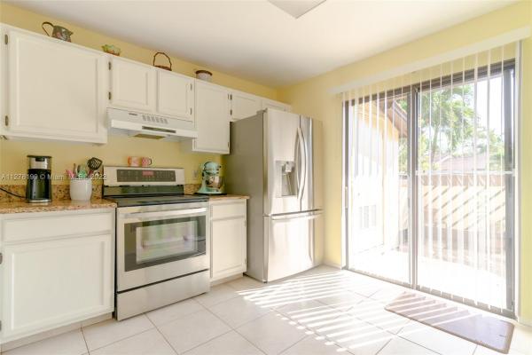 Strathmore Gate, 27 Black Birch Ct, Royal Palm Beach, Florida 33411, image 2