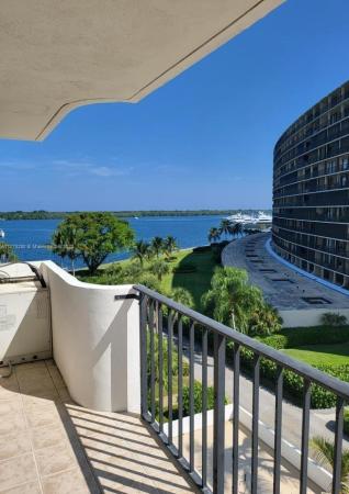 Admirality, 1200 Marine Way #404, North Palm Beach, Florida 33408, image 1