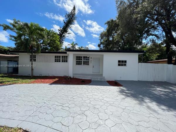 Fulford Highlands, 460 NE 160th Ter, Golden Glades, Florida 33162, image 2