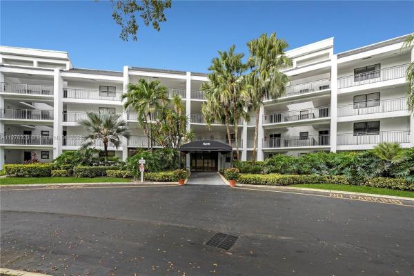 Fairways, 16091 Blatt Blvd #113, Weston, Florida 33326, image 1