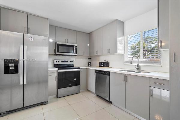 Belmar, 2410 Mayo St, Hollywood, Florida 33020, image 1