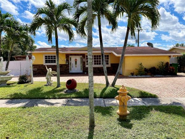 Boulevard Heights, 6830 SW 8th St, Pembroke Pines, Florida 33023, image 1