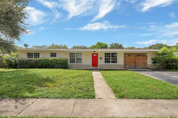 Plantation Manors, 561 E Acre Dr, Plantation, Florida 33317, image 1