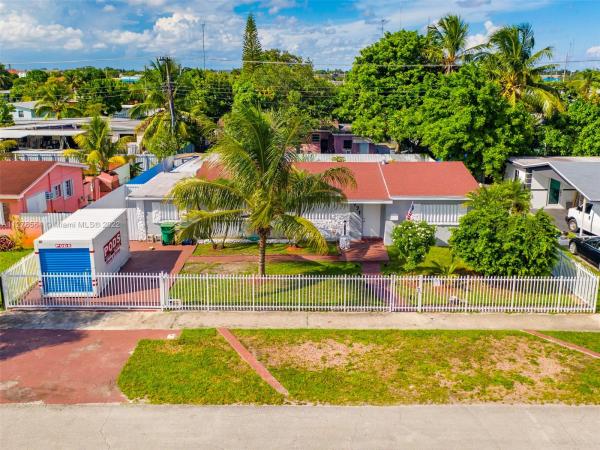 Scott Lake Manor, 771 NW 179th St, Miami Gardens, Florida 33169, image 2