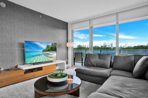 The Harbour South Tower, 16385 Biscayne Blvd #421, North Miami Beach, Florida 33160, image 2