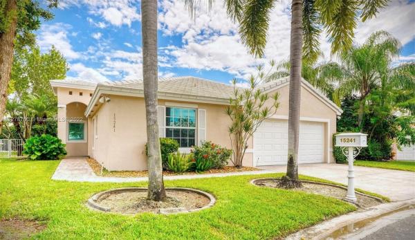 Wilshire, 15241 Wilshire Ct, Pembroke Pines, Florida 33027, image 1