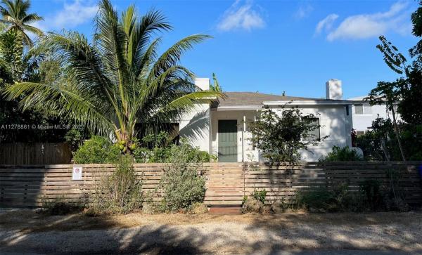 Royal Palm Gardens, 8230 NE 1st Pl, Miami, Florida 33138, image 1