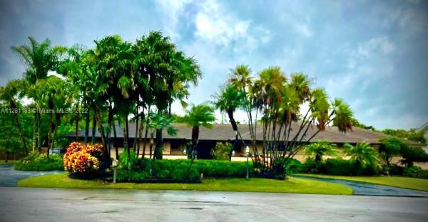 Mango Lane Estates, 10404 SW 128th Ter, Kendall, Florida 33176, image 2