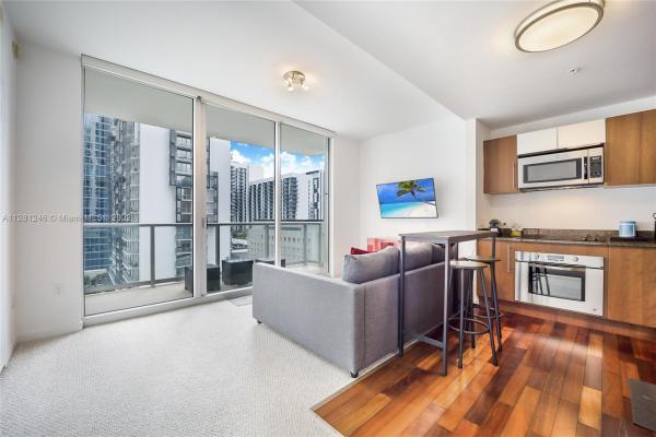 Met 1, 300 S Biscayne Blvd #1709, Miami, Florida 33131, image 2