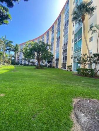 Sea Haven, 2731 NE 14th St Cswy #101, Pompano Beach, Florida 33062, image 1