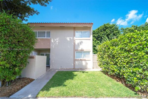 Catalonia Lake Villas, 14345 Kendale Lakes Cir #14345, Kendale Lakes, Florida 33183, image 1
