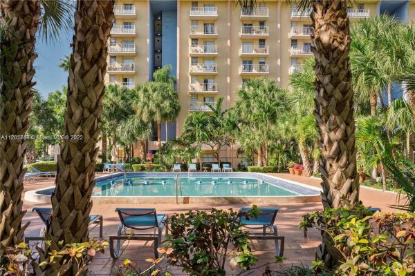 Yolanda Villas, 4550 NW 9th St #520E, Miami, Florida 33126, image 1