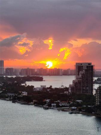 1800 Club, 1800 N Bayshore Dr #2415, Miami, Florida 33132, image 2
