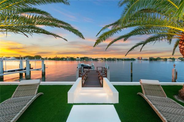 Biscayne Beach, 1431 Stillwater Dr, Miami Beach, Florida 33141, image 2