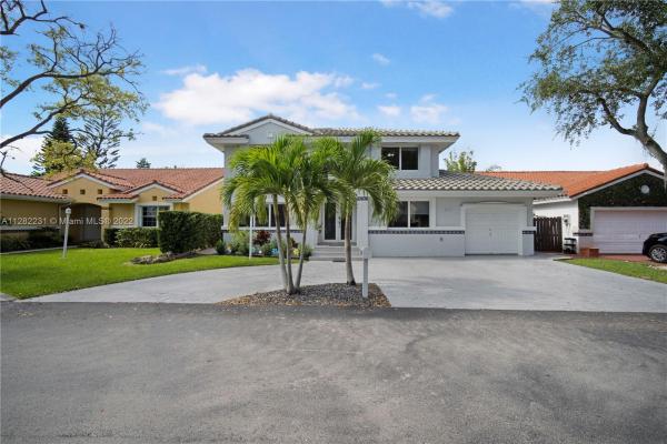 Park Isle At Lakes Of The Meadow, 4280 SW 150th Ave, Kendall West, Florida 33185, image 1