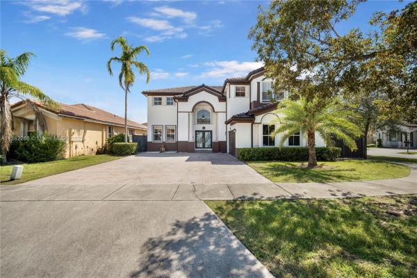 14994 SW 11th Ln, Unincorporated Dade County, Florida 33194, image 2