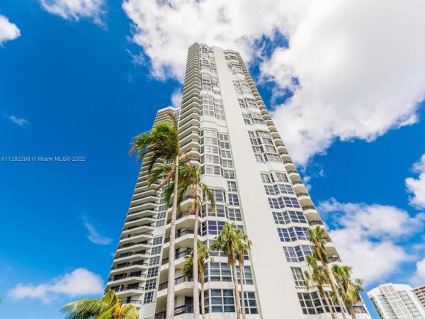 Mystic Pointe Tower 400, 3500 Mystic Pointe Dr #405, Aventura, Florida 33180, image 2